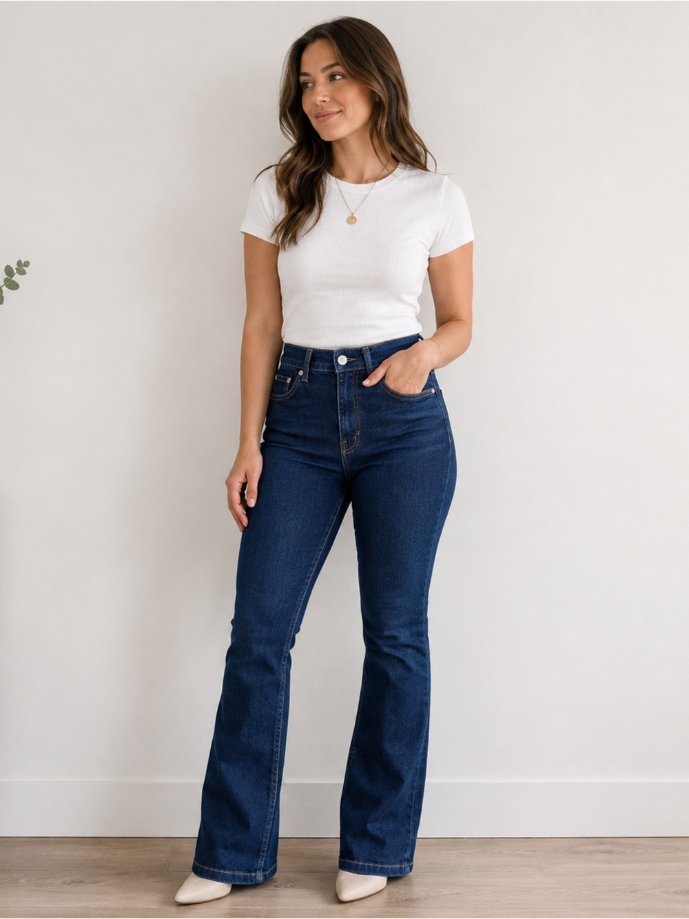 SPANX Flare Jeans NWT Size 4 – Hayward Wash High Rise Shaping Denim